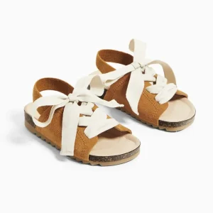 Factory in China Toddler Beach Shoes Boys Girls Sand Kids Leather Sandals with Adjustable Tie